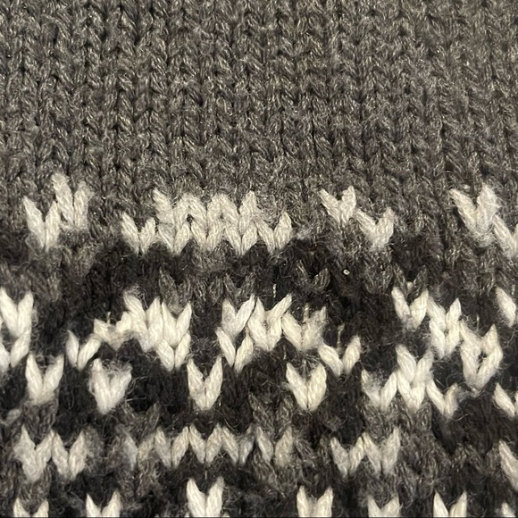 It’s Our Time Gray Short Sleeve Open Wrap Sweater with Removable Tie Belt Size S - Picture 3 of 7